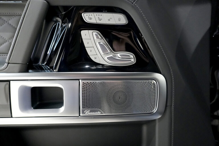2025年式 メルセデスベンツ G450d ダークブラック MANUFAKTURプログラムプラス AMGライン オブシディアンブラック MQ4240