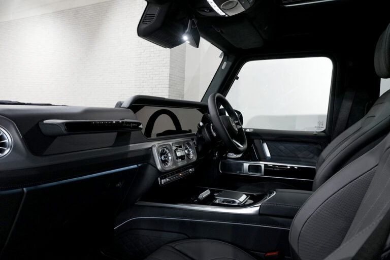 2025年式 メルセデスベンツ G450d ダークブラック MANUFAKTURプログラムプラス AMGライン オブシディアンブラック MQ4240