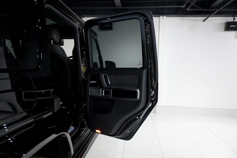 2025年式 メルセデスベンツ G450d ダークブラック MANUFAKTURプログラムプラス AMGライン オブシディアンブラック MQ4240