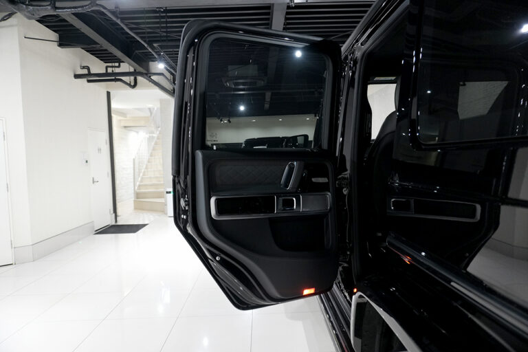 2025年式 メルセデスベンツ G450d ダークブラック MANUFAKTURプログラムプラス AMGライン オブシディアンブラック MQ4240