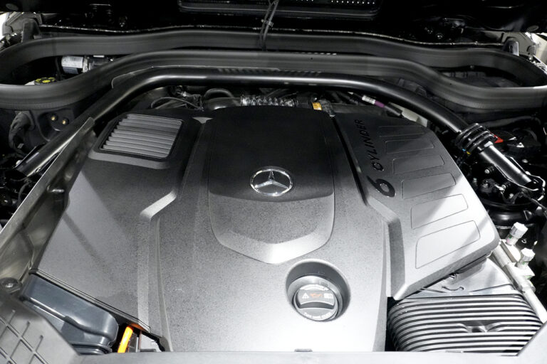 2025年式 メルセデスベンツ G450d ダークブラック MANUFAKTURプログラムプラス AMGライン オブシディアンブラック MQ4240