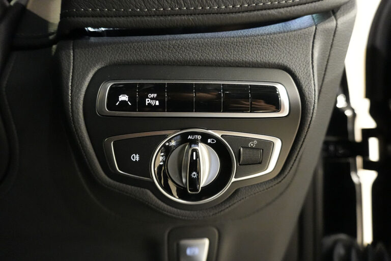 2023年式 メルセデスベンツ G400d Gmanufakturプログラム AMGライン オブシディアンブラック MQ4242