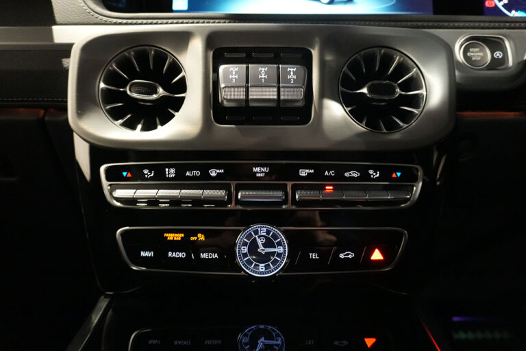 2023年式 メルセデスベンツ G400d Gmanufakturプログラム AMGライン オブシディアンブラック MQ4242