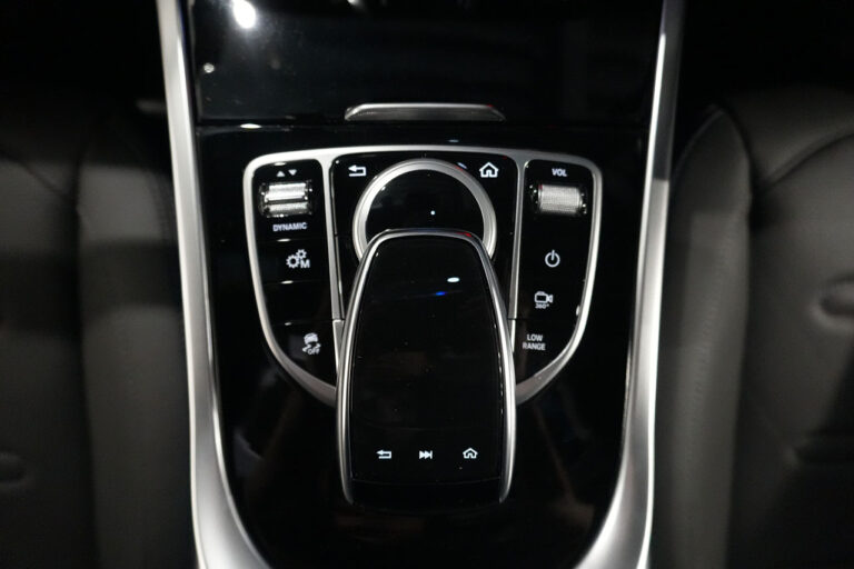 2023年式 メルセデスベンツ G400d Gmanufakturプログラム AMGライン オブシディアンブラック MQ4242