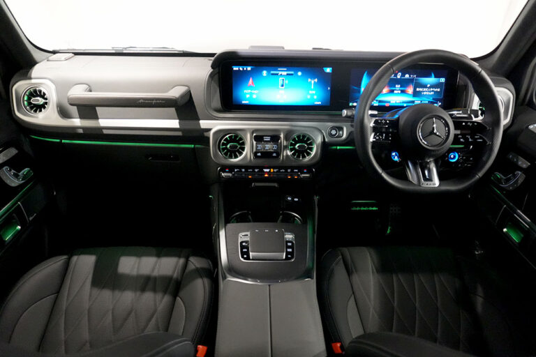 2025年モデル メルセデスAMG G63 MANUFAKTURプログラムプラス AMGナイトパッケージ MANUFAKTURオリーブ MQ4252
