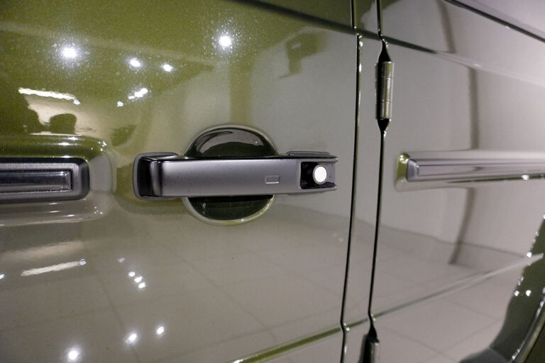 2025年モデル メルセデスAMG G63 MANUFAKTURプログラムプラス AMGナイトパッケージ MANUFAKTURオリーブ MQ4252