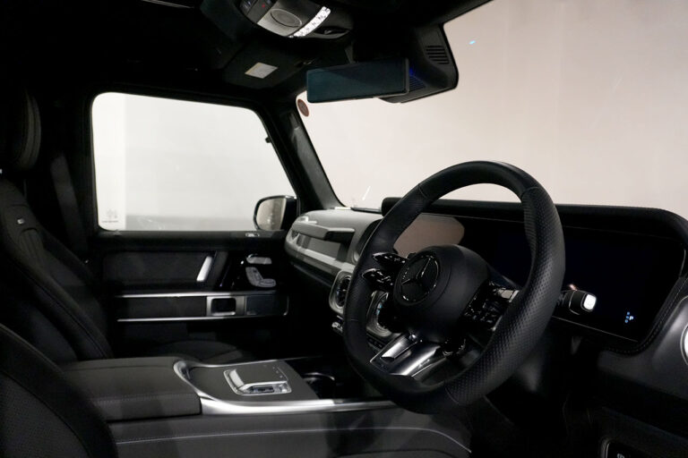 2025年モデル メルセデスAMG G63 MANUFAKTURプログラムプラス AMGナイトパッケージ MANUFAKTURオリーブ MQ4252