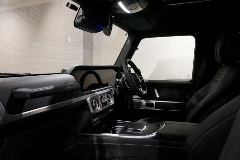 2025年モデル メルセデスAMG G63 MANUFAKTURプログラムプラス AMGナイトパッケージ MANUFAKTURオリーブ MQ4252