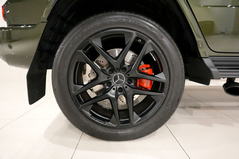 2025年モデル メルセデスAMG G63 MANUFAKTURプログラムプラス AMGナイトパッケージ MANUFAKTURオリーブ MQ4252