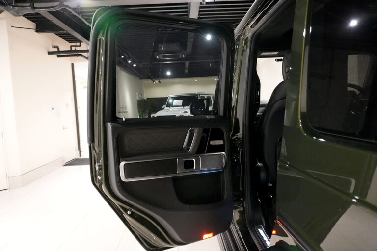 2025年モデル メルセデスAMG G63 MANUFAKTURプログラムプラス AMGナイトパッケージ MANUFAKTURオリーブ MQ4252