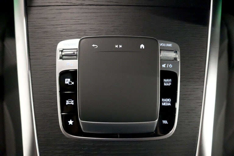 2025年モデル メルセデスAMG G63 MANUFAKTURプログラムプラス AMGナイトパッケージ MANUFAKTURオリーブ MQ4252