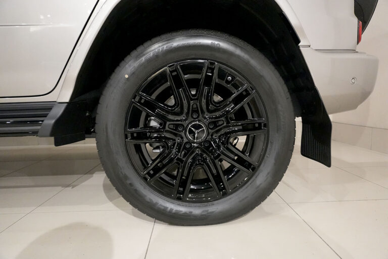 2026年式 MP202601 メルセデスベンツ G450d AMGライン MANUFAKTURプログラムプラス ナイトパッケージ モハーベシルバー　MQ4178
