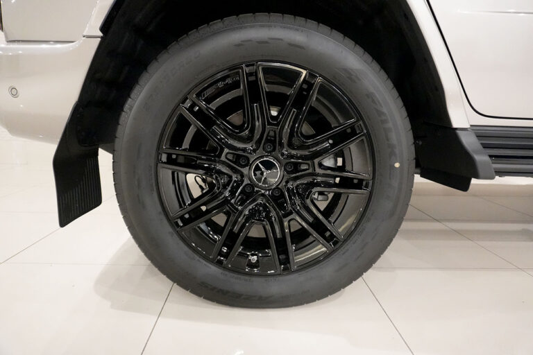 2026年式 MP202601 メルセデスベンツ G450d AMGライン MANUFAKTURプログラムプラス ナイトパッケージ モハーベシルバー　MQ4178