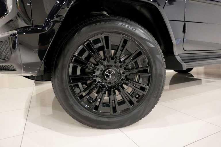 2023年式 メルセデスベンツ G400d maqspeed 12 ダークブラック Gmanufakturプログラム+ オブシディアンブラック MQ4241