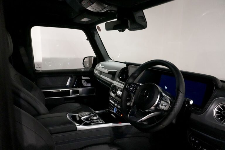 2023年式 メルセデスベンツ G400d maqspeed 12 ダークブラック Gmanufakturプログラム+ オブシディアンブラック MQ4241
