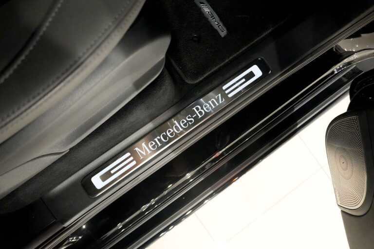 2023年式 メルセデスベンツ G400d maqspeed 12 ダークブラック Gmanufakturプログラム+ オブシディアンブラック MQ4241