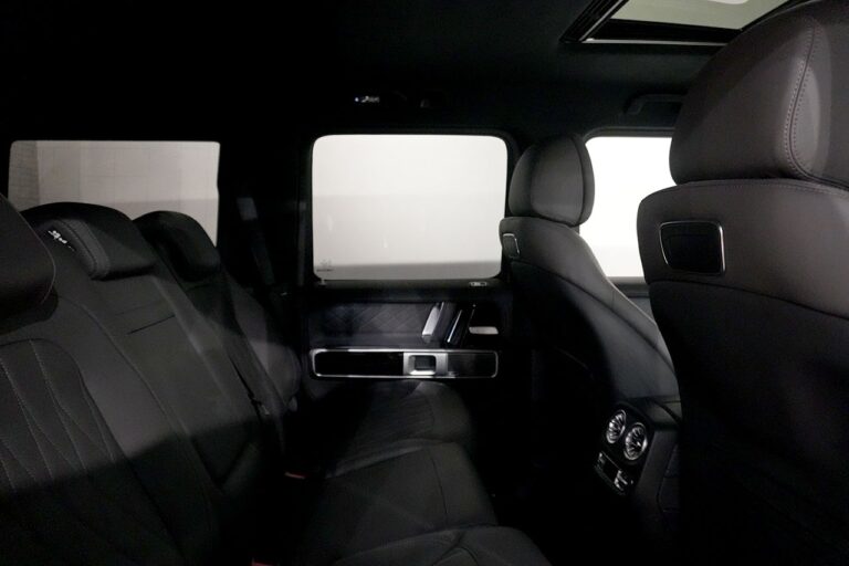 2023年式 メルセデスベンツ G400d maqspeed 12 ダークブラック Gmanufakturプログラム+ オブシディアンブラック MQ4241