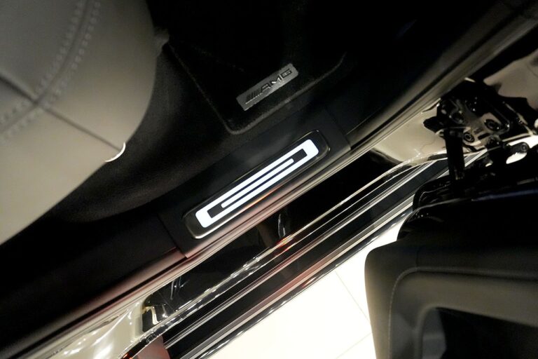 2023年式 メルセデスベンツ G400d maqspeed 12 ダークブラック Gmanufakturプログラム+ オブシディアンブラック MQ4241