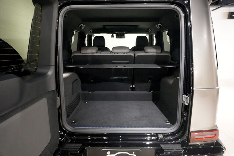 2023年式 メルセデスベンツ G400d ミッドナイト Gmanufakturプログラム AMGライン MQ4244