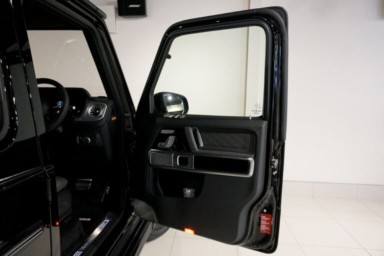 2026年式 メルセデスベンツ G450d MANUFAKTURプログラムプラス AMGライン ナイトパッケージ オブシディアンブラック MQ4245