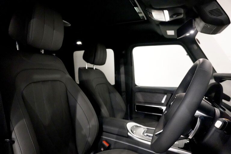 2026年式 メルセデスベンツ G450d MANUFAKTURプログラムプラス AMGライン ナイトパッケージ オブシディアンブラック MQ4245
