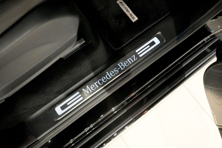 2026年式 メルセデスベンツ G450d MANUFAKTURプログラムプラス AMGライン ナイトパッケージ オブシディアンブラック MQ4245