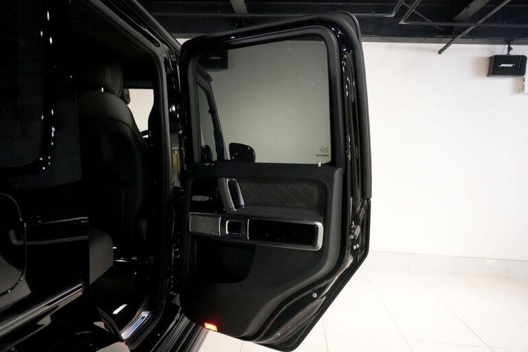 2026年式 メルセデスベンツ G450d MANUFAKTURプログラムプラス AMGライン ナイトパッケージ オブシディアンブラック MQ4245