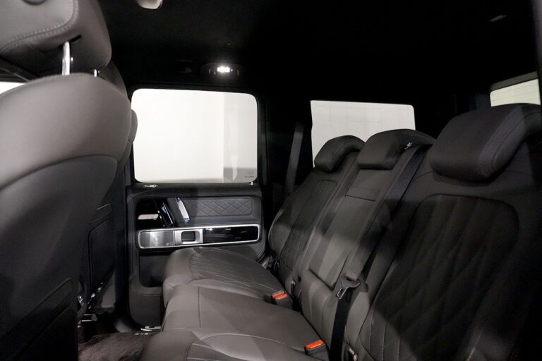 2026年式 メルセデスベンツ G450d MANUFAKTURプログラムプラス AMGライン ナイトパッケージ オブシディアンブラック MQ4245