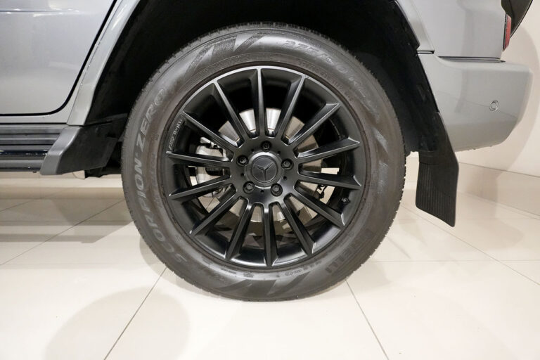 2023年式 メルセデスベンツ G400d ダークステルス AMGライン Newインテリア セレナイトグレー MQ4251