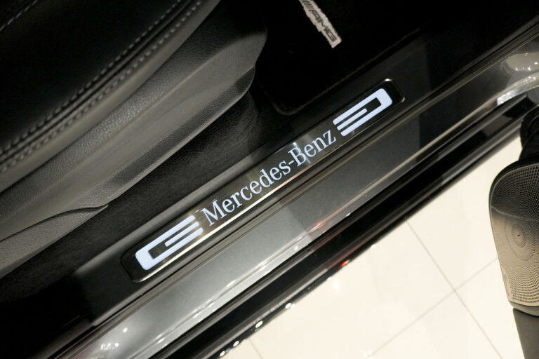 2023年式 メルセデスベンツ G400d ダークステルス AMGライン Newインテリア セレナイトグレー MQ4251