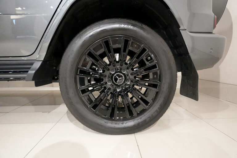 2025年式 メルセデスベンツG450d maqspeed 12 MANUFAKTURプログラム+ AMGライン グラファイト MQ4262