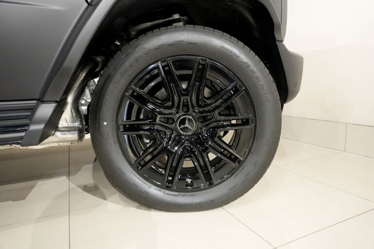 2026年式 メルセデスベンツ G450d ソルトブラック ナイトパッケージ MANUFAKTURプログラムプラス MQ4245