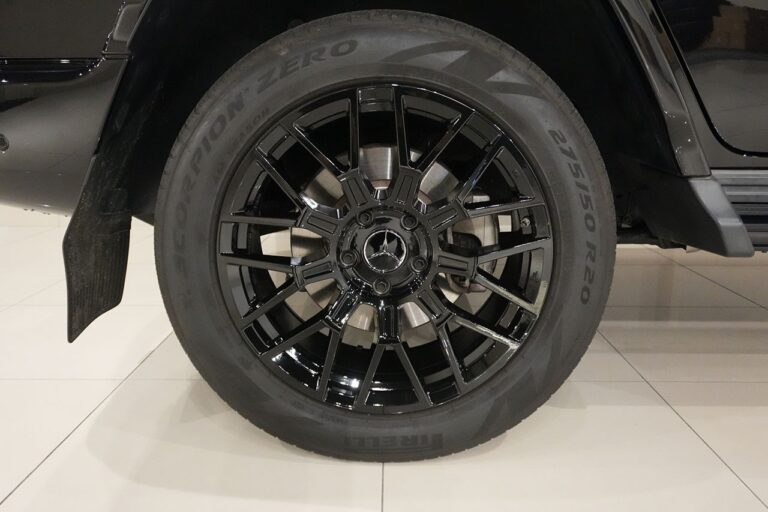 2023年式 メルセデスベンツ G400d maqspeed 9 ダークブラック AMGライン Gmanufakturプログラム オブシディアンブラック MQ4256