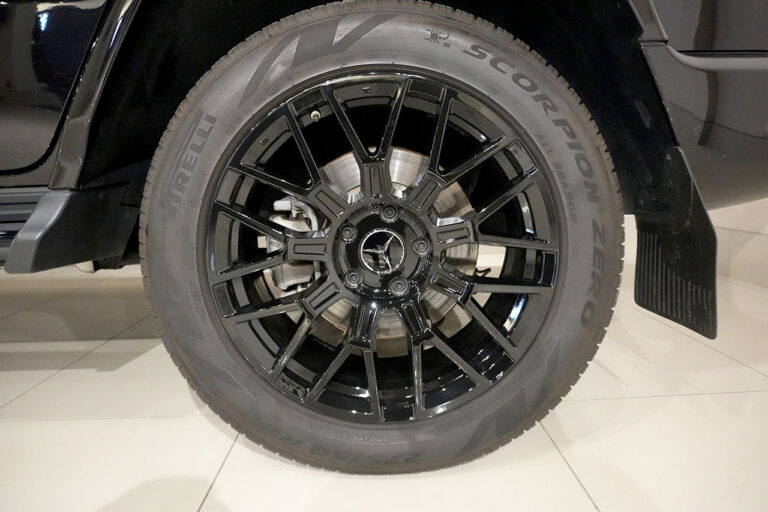 2023年式メルセデスベンツ G400d maqspeed 9 ダークブラック AMGライン Gmanufakturプログラム オブシディアンブラック MQ4259