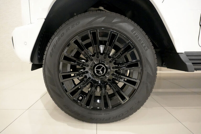 2024年式 メルセデスベンツ G400d ダークプラチナ Gmanufakturプログラム+ AMGライン オパリスホワイト MQ4270