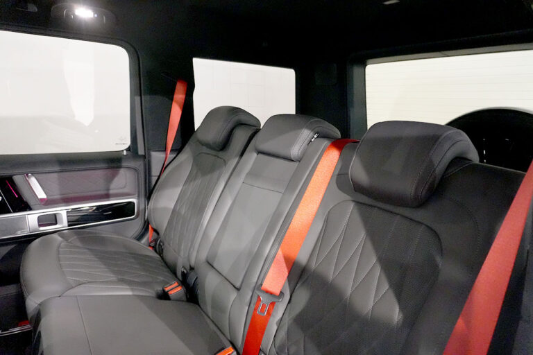 2024年式 メルセデスベンツ G400d ダークプラチナ Gmanufakturプログラム+ AMGライン オパリスホワイト MQ4270