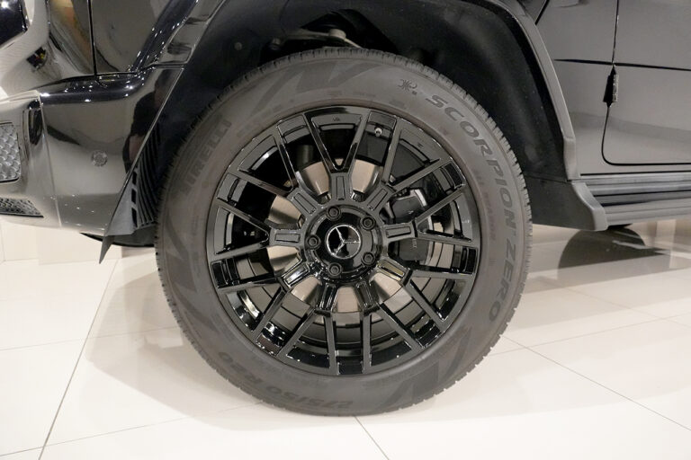 2021年式 メルセデスベンツ G350d ダークブラック AMGライン ラグジュアリーPKG オブシディアンブラック MQ4273