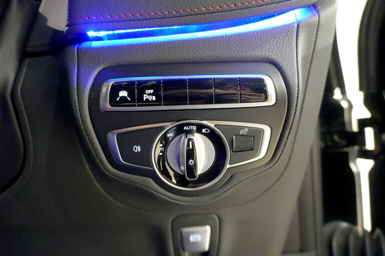 2021年式 メルセデスベンツ G350d ダークブラック AMGライン ラグジュアリーPKG オブシディアンブラック MQ4273