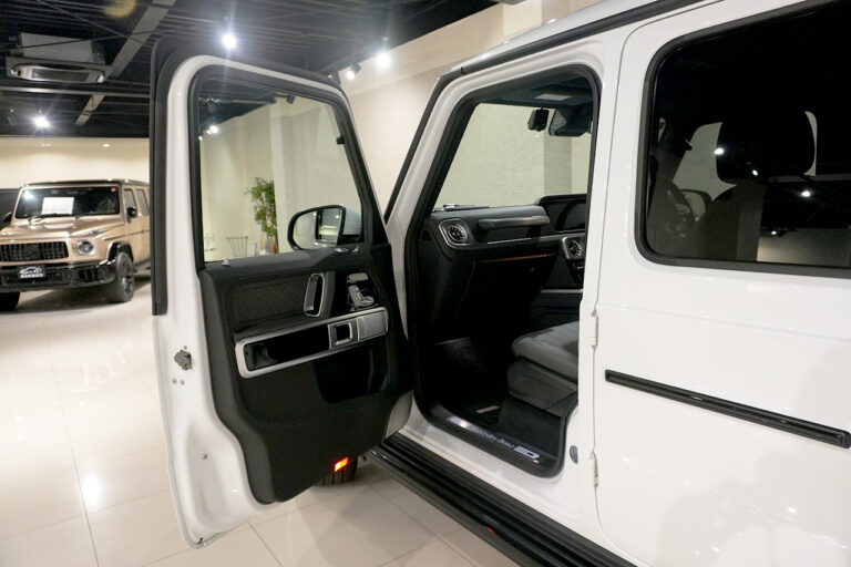 2023年式 メルセデスベンツ G400d Gmanufakturプログラム+ AMGライン オパリスホワイト MQ4275