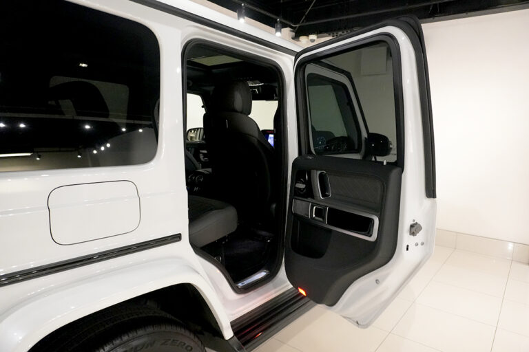 2023年式 メルセデスベンツ G400d Gmanufakturプログラム+ AMGライン オパリスホワイト MQ4275