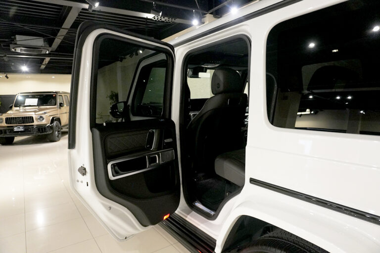 2023年式 メルセデスベンツ G400d Gmanufakturプログラム+ AMGライン オパリスホワイト MQ4275