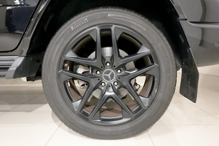 2023年式 メルセデスベンツ G400d ダークブラック Gmanufakturプログラム AMGライン オブシディアンブラック MQ4280