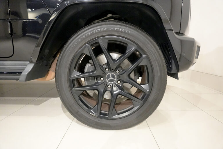 2023年式 メルセデスベンツ G400d ダークブラック Gmanufakturプログラム AMGライン オブシディアンブラック MQ4280