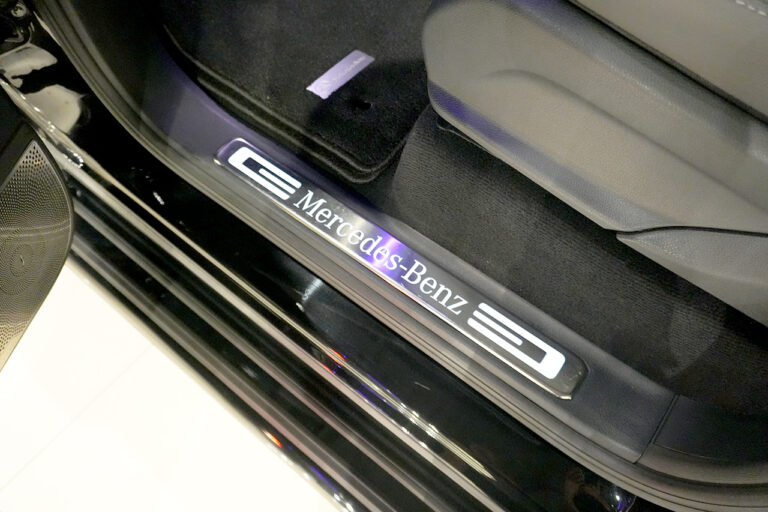 2023年式 メルセデスベンツ G400d ダークブラック Gmanufakturプログラム AMGライン オブシディアンブラック MQ4280