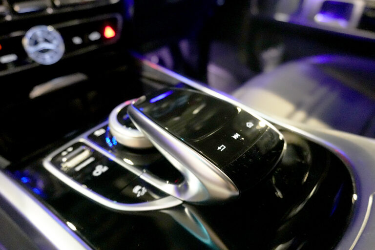 2023年式 メルセデスベンツ G400d ダークブラック Gmanufakturプログラム AMGライン オブシディアンブラック MQ4280
