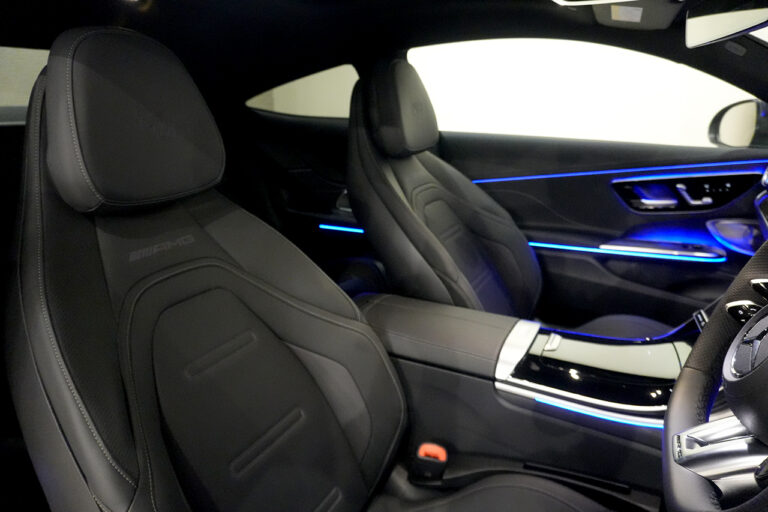 2024年式 メルセデスAMG CLE53 4MATIC+ クーペ AMGダイナミックPKG グラファイトグレーマグノ MQ4284