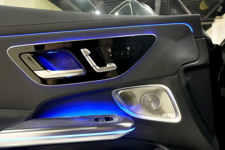 2024年式 メルセデスAMG CLE53 4MATIC+ クーペ AMGダイナミックPKG グラファイトグレーマグノ MQ4284