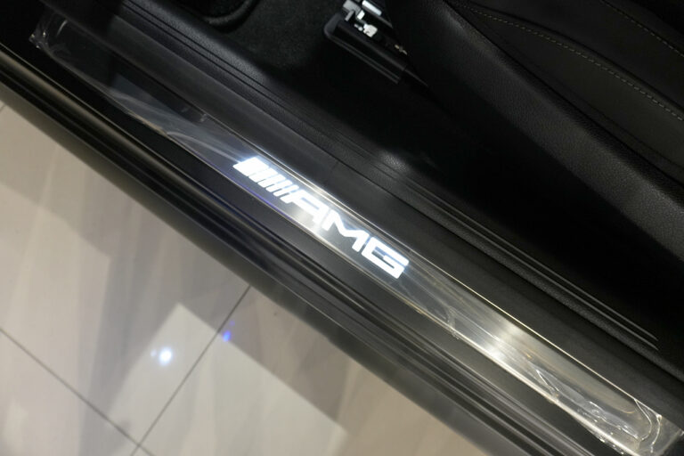 2024年式 メルセデスAMG CLE53 4MATIC+ クーペ AMGダイナミックPKG グラファイトグレーマグノ MQ4284