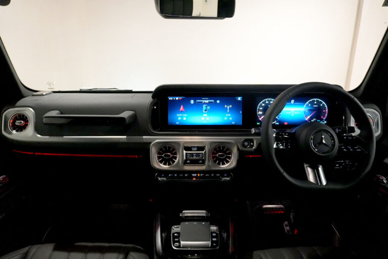 2026年式 メルセデスベンツ G450d AMGライン ナイトPKG MANUAKTURプログラム+ グラファイト MQ4226