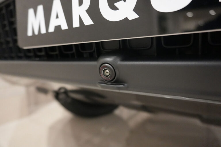 2026年式 メルセデスベンツ G450d AMGライン ナイトPKG MANUAKTURプログラム+ グラファイト MQ4226